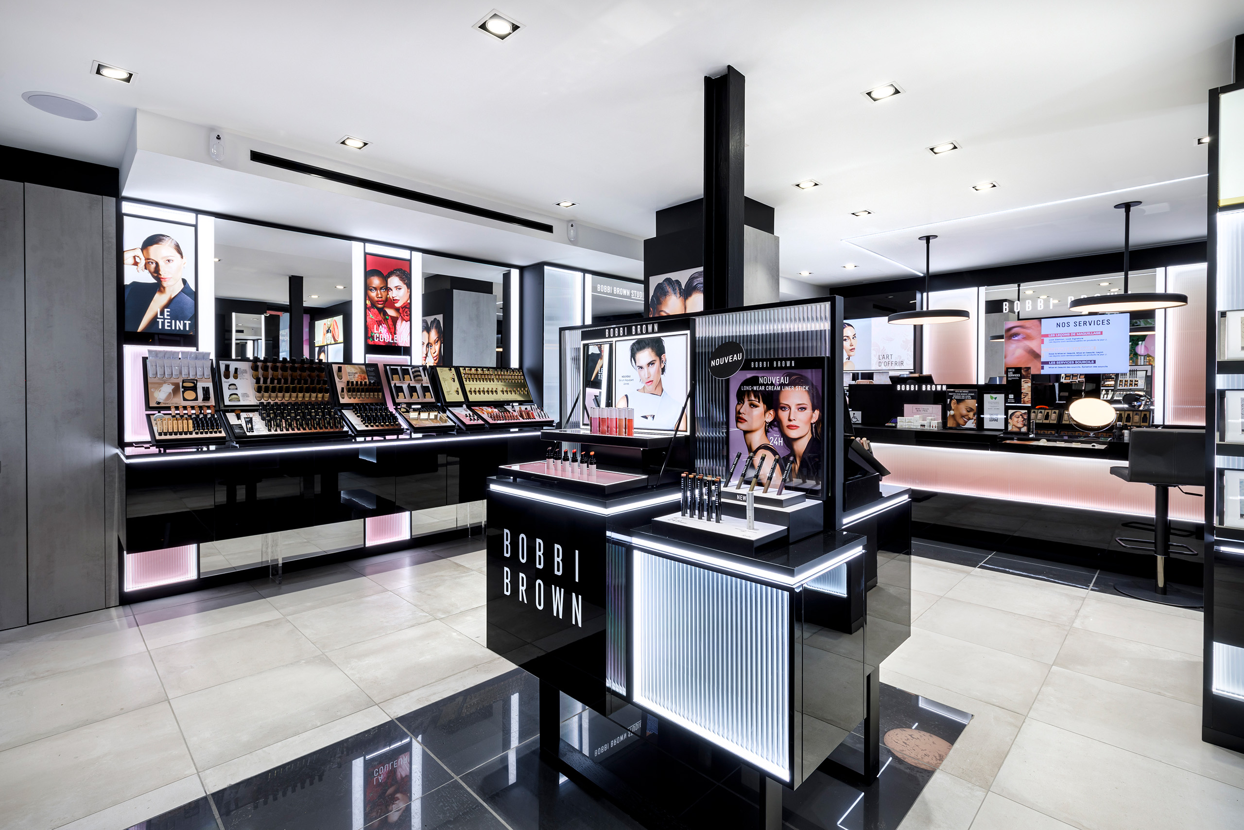 Bobbi Brown Francs Bourgeois Le Marais