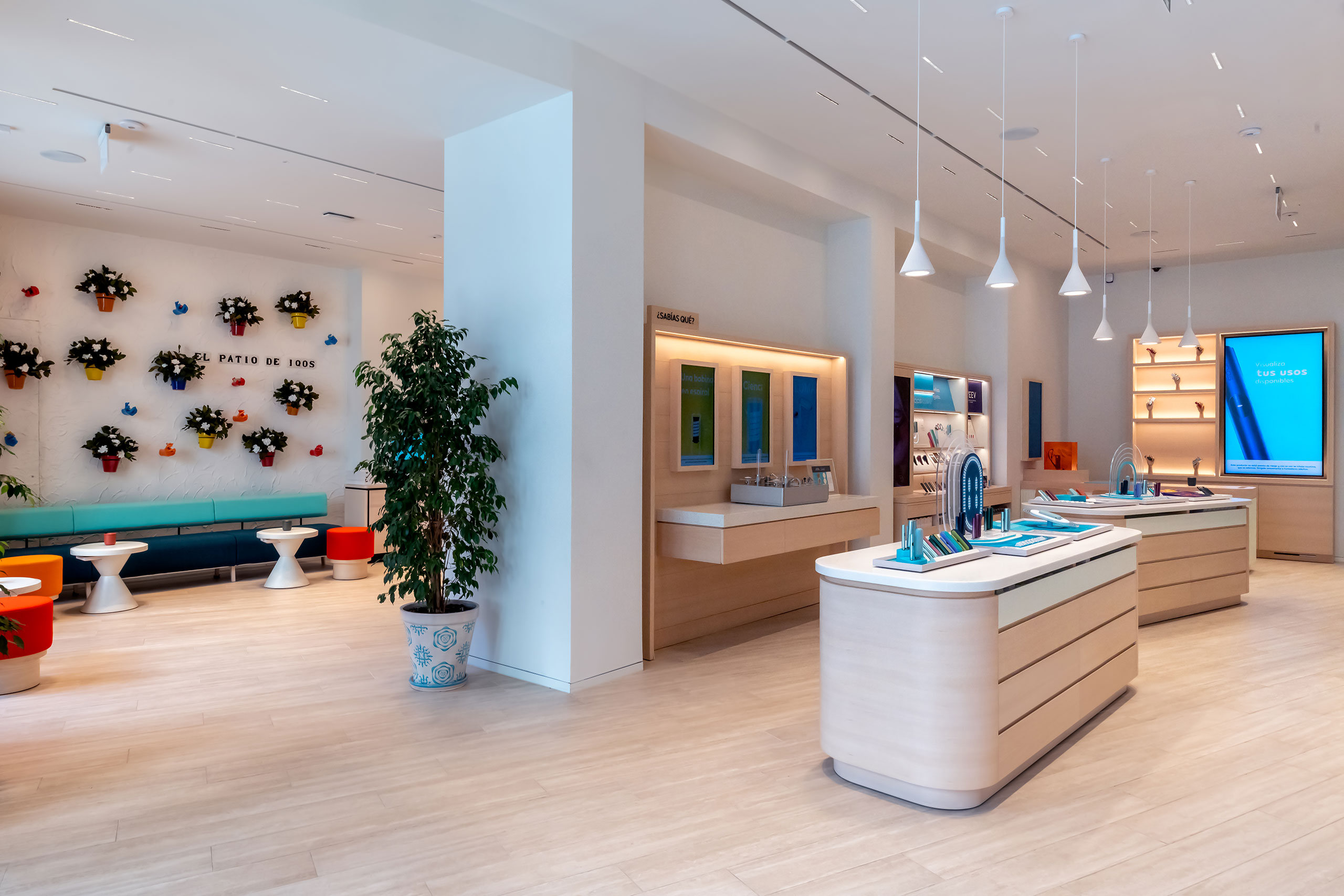 IQOS Boutique Seville furnished by TJC