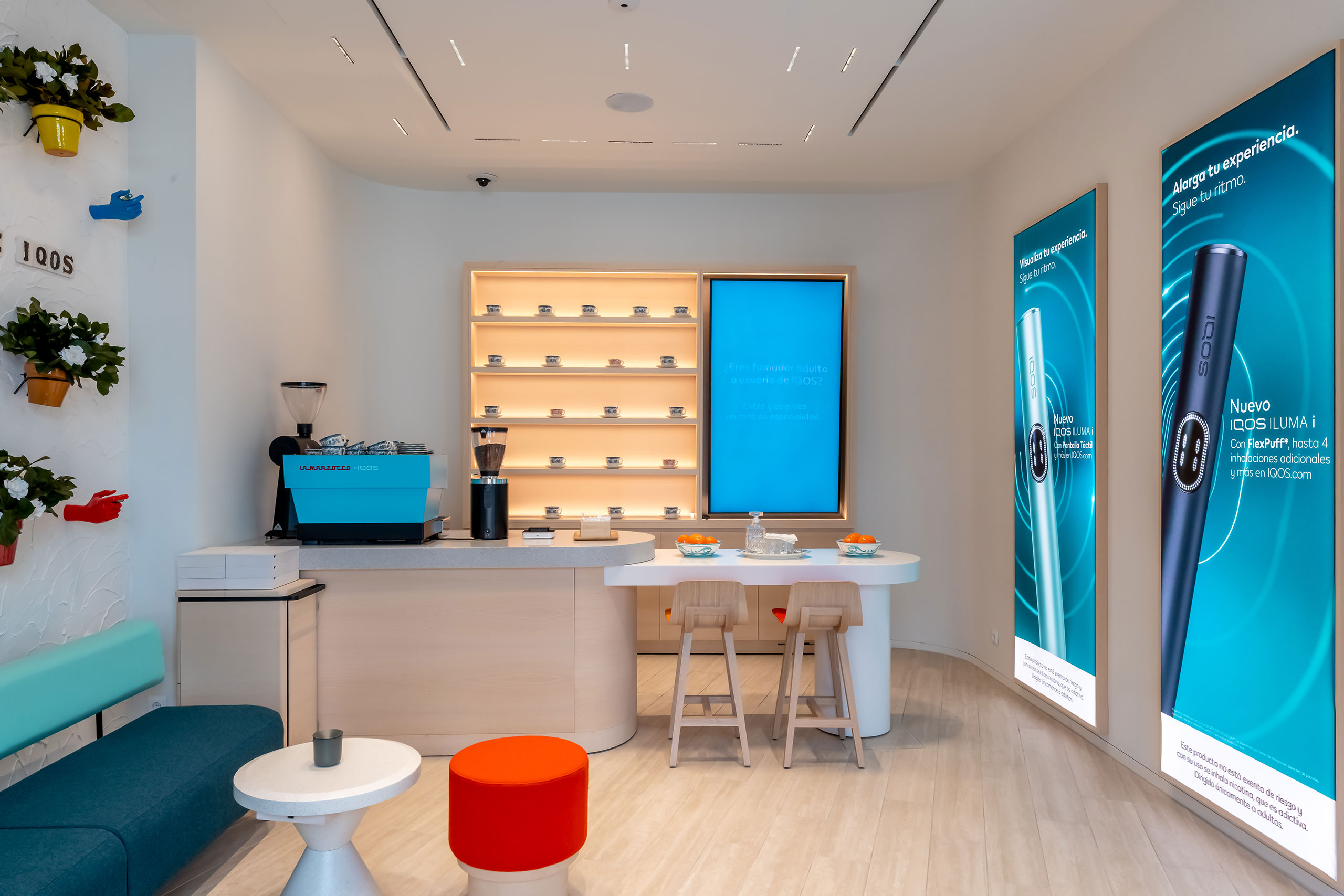 IQOS Boutique Seville furnished by TJC